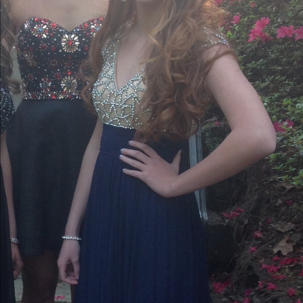 Prom/Formal Dress - Picture 3 of 4